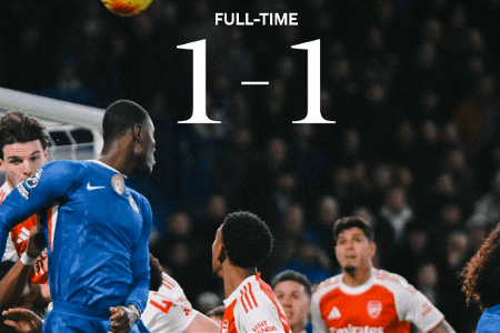 英超-十人切尔西1-1阿森纳 凯塞多直红查洛巴梅里诺破门 枪手5分领跑