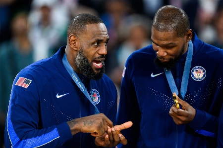 詹姆斯连续1297场得分上双纪录终结！现存最长是杜兰特的267场