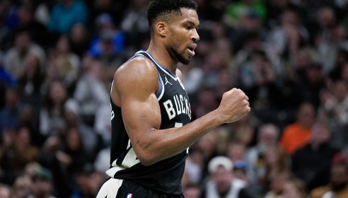 早有预感！字母哥夏天认为自己接近被交易去尼克斯