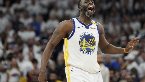 勇士又伤一个！追梦穿保护靴离场并接受核磁共振检查