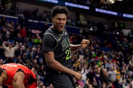 状元签？鹈鹕在和老鹰换来13号签得到奎因时 没意识到送走了什么