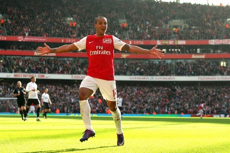 沃尔科特：阿森纳正在获得夺冠所需的运气 曼城比维拉更让我担心