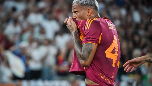 意媒：国米有意罗马右后卫韦斯利，弗拉泰西可能加入交易