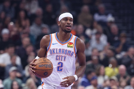 独一档的存在！亚历山大本赛季已经14次三节打卡