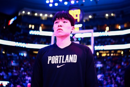 在美博主：开拓者雪藏杨瀚森 很多老美在退票 我的季票一万多美元