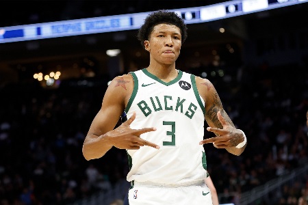 队记：76人将与马乔恩·比彻姆签下一份双向合同 并裁掉萨利斯