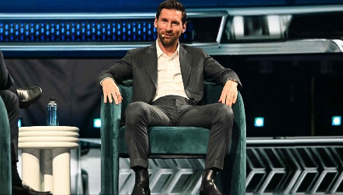 梅总监！旧将：梅西不会回诺坎普踢球，他更适合担任巴萨体育总监