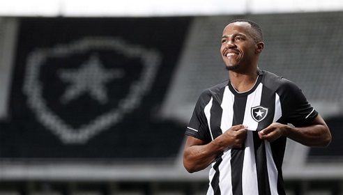 为梅西找搭档！迈阿密有意签30岁博塔弗戈中场核心弗雷塔斯