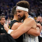 库里圣诞大战赛后采访：看到克莱在其他球队永远不会觉得正常