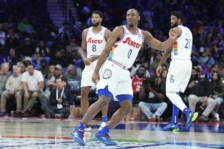 明显不兼容！马克西、恩比德、乔治本赛季共同出战的比赛0胜4负