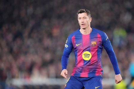 世体民调：巴萨会员选择买断拉什福德、不和莱万续约的人占多数