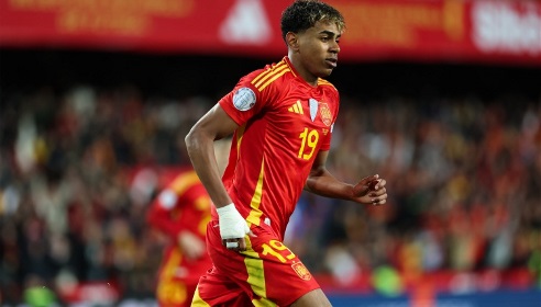 劳尔：我们得给亚马尔空间，他还有一些地方需要打磨