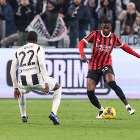 隆戈：米兰总监塔雷与托莫里的经纪公司会面，双方都有意续约