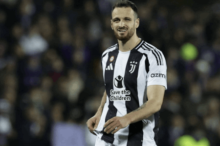 记者：米兰不太可能签加蒂，首要问题是不愿意承担300万欧年薪