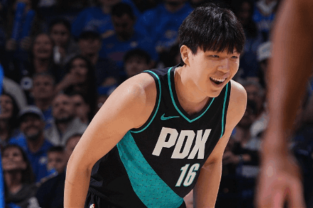 王仕鹏：球队要求杨瀚森上去就得有贡献 这很残酷 他需从自身做起