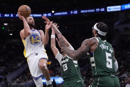 周三313NBA常规赛推荐：雄鹿VS勇士