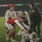 TA复盘：马丁内利砸人+推人引发冲突，布拉德利倒地令他非常不满