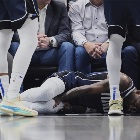 已伤缺10个月！名记：欧文在交易截止日前不会复出 可能赛季报销