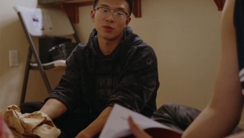 杨瀚森翻译：中国球迷抱怨时间少，但情况就是还得努力