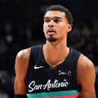 卡鲁索：文班在进攻端还很稚嫩 力量也不如字母哥约基奇申京KD等