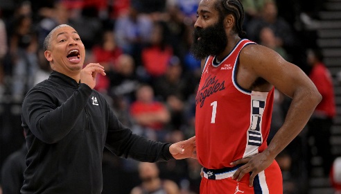 快船连续3场末节落后完成逆转！此前23场全部输掉