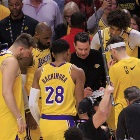 湖人本赛季限制对手命中率48.9%联盟第三差！近40年最烂