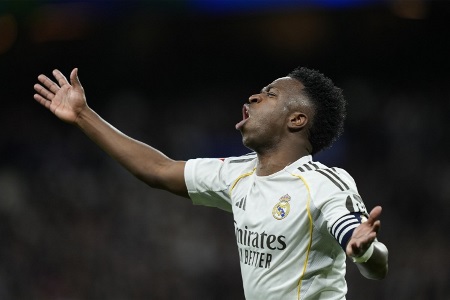 马卡：维尼修斯遭狂嘘，因球迷认为他是导致阿隆索离队的元凶之一