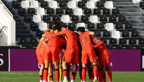 西海岸贺U23国足：创造历史之夜西海岸元素拉满，将继续发力青训