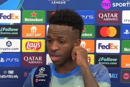 维尼修斯：阿隆索被解雇我没参与 近几年我没能以想要的方式踢球