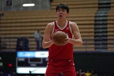 队记：考虑到杨瀚森在发展联盟的数据 他能参加新秀赛