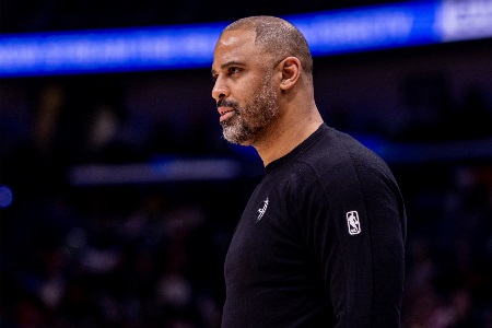 队记：火箭末节史诗级崩盘 失误多/半场执行不到位/尼克斯太顽强