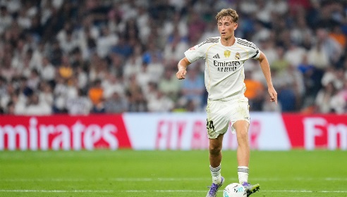 足球报评赫伊森辱华事件：反种族歧视，皇马的“双标危机”