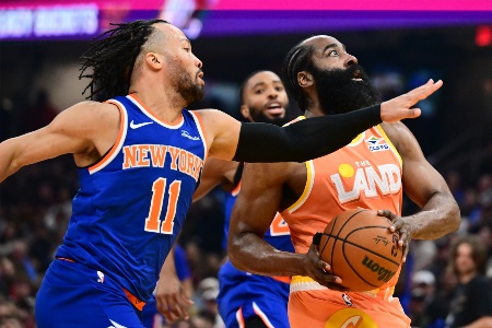 阿特金森谈哈登0罚球：他需要继续冲击篮筐 哨子终会来的！