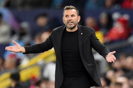 加拉塔萨雷主帅：尤文少打一人也让我们很艰难 最重要的是晋级