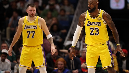 A·史密斯：湖人防守全是黑洞 首轮大概率碰森林狼雷霆掘金都要输