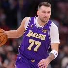 奥尼尔准绝杀三分投进后 Skip鼓励东契奇：你欠你的球队一个奇迹