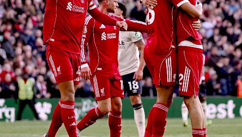 英超-利物浦5-2西汉姆暂升第5 红军3次角球得分埃基蒂克1射2传