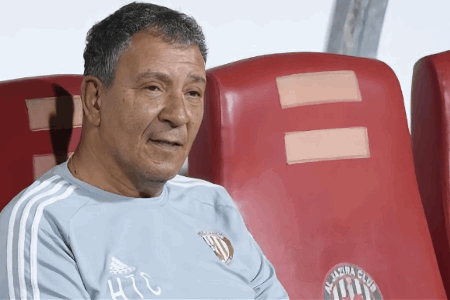 苏里南委任十凯特出任新帅，剑指2026年世界杯参赛资格