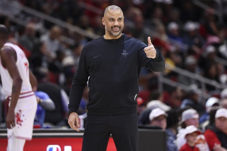 差点又被鹈鹕逆转！乌度卡：赛后简短复盘了最后五个回合