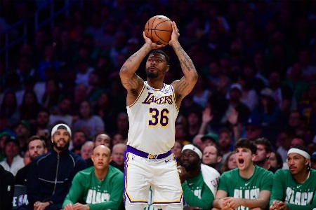 东契奇：赛季前我就说签下斯玛特绝对值得 事实证明我是对的