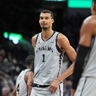 文班：组织能力是我又一个武器 靠牵制力和站位为队友创造空位