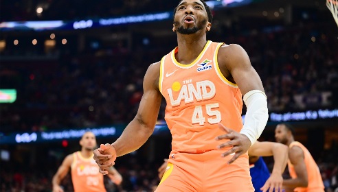 米切尔用600场突破生涯15000分 现役第三快&仅次于詹姆斯杜兰特