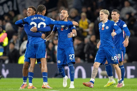 欧冠情报：切尔西双边锋复出，大巴黎擅踢英超球队