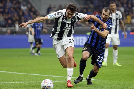 米体：巴萨有意坎比亚索，尤文至少要价5000万欧元