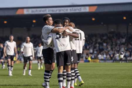 英甲情报：唐卡斯特近4轮不败，维尔港主力双中卫存疑