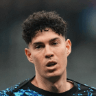 每体：巴萨防线引援首选目标巴斯托尼，同时计划留下现有中卫