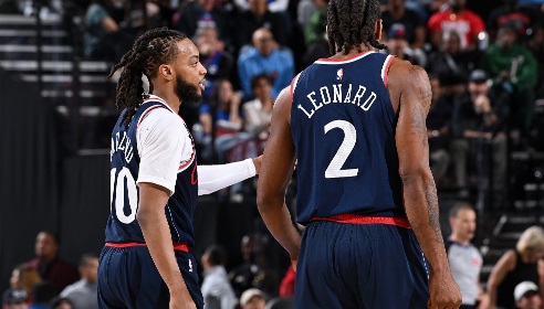 卢：加兰和伦纳德确实让我想起十年前的欧文和詹姆斯