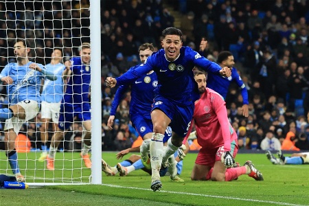 英格兰退役前锋表态：皇马不会为恩佐花费1亿英镑