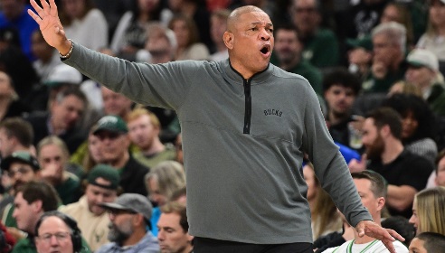 老里要失业了？雄鹿多名球员对执教风格缺乏信心