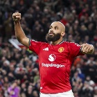 姆伯莫：马奎尔是球队至关重要的领袖，我们都为他的续约感到开心